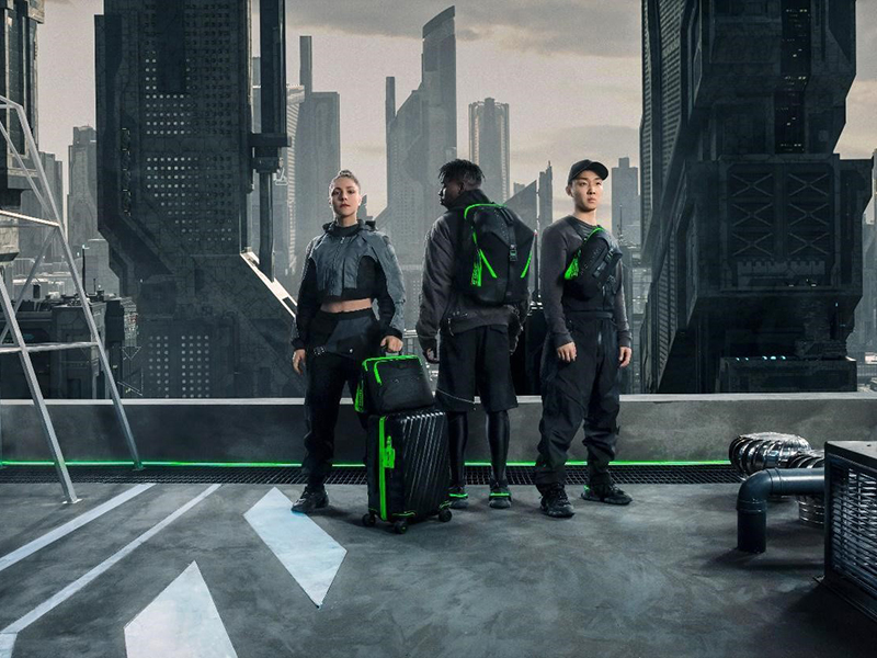 اقتن حقيبة مستوحاة من الرياضات الإلكترونية من TUMI و Razer